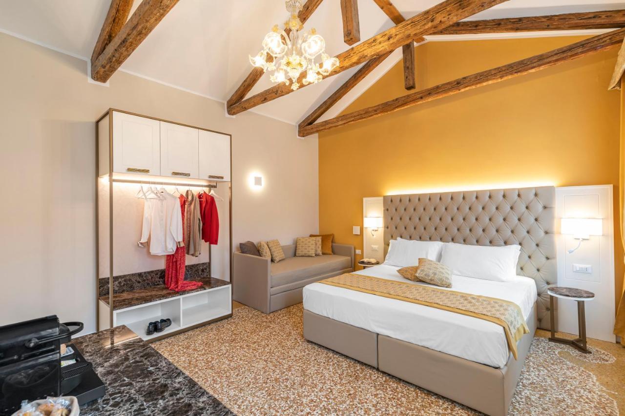 Residenza La Duchessa Deluxe Rooms Venedig Eksteriør billede